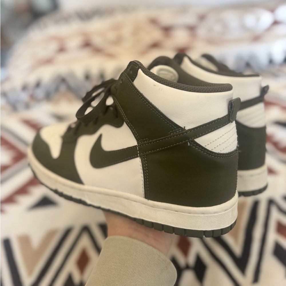 Nike Dunk High Cargo Sneakers - Picture 3 of 6